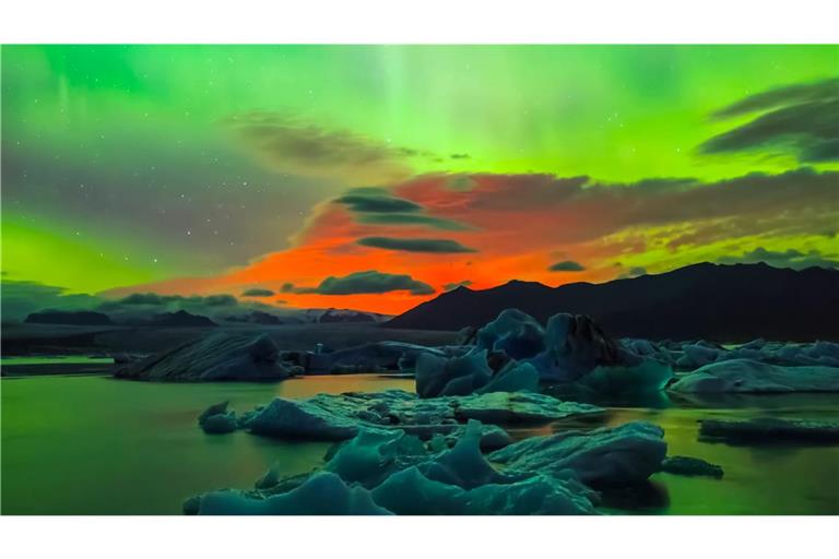 Polarlichter gehören zu Erscheinungen aus dem Bereich der atmosphärischen Optik – genauso wie etwa die untergehende Sonne, der Regenbogen, das Wetterleuchten oder das Alpenglühen.