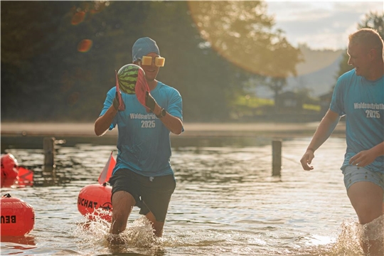 Auftakt des Sommernachtsfestes mit dem Waldsee-Triathlon