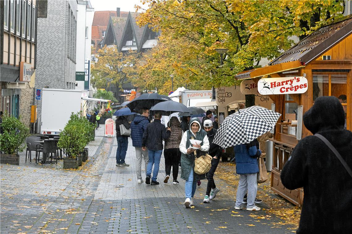 // Gänsemarkt und verkaufsoffener Sonntag in der Backnanger Innenstadt
