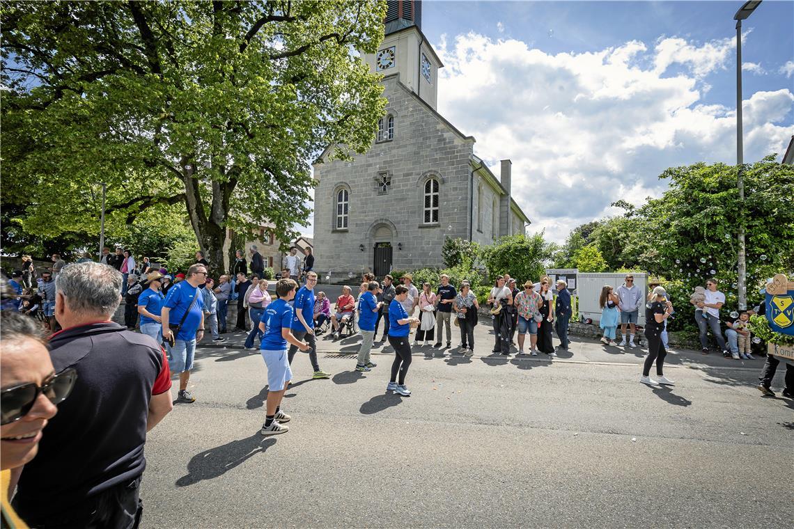 // Höhepunkt der Heimattage Althütte: Der Festumzug am Sonntag den 14.6.2026 dur...
