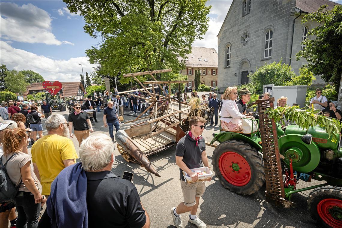 // Höhepunkt der Heimattage Althütte: Der Festumzug am Sonntag den 14.6.2026 dur...