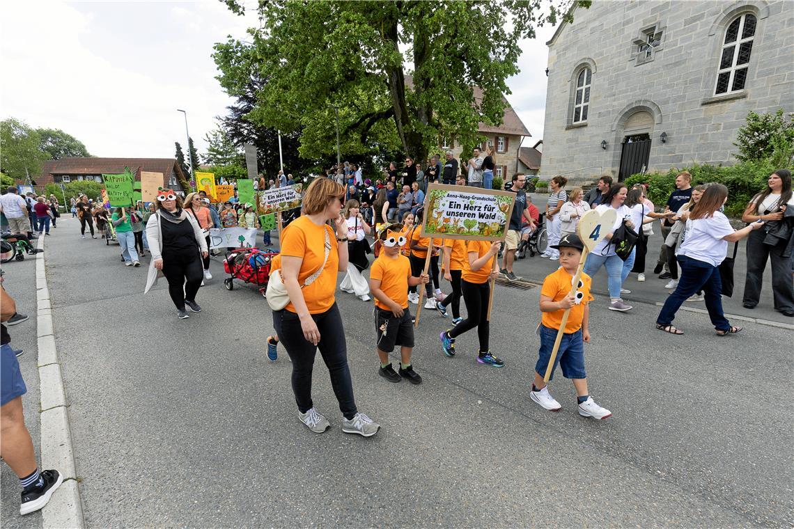 // Höhepunkt der Heimattage Althütte: Der Festumzug am Sonntag den 14.6.2026 dur...
