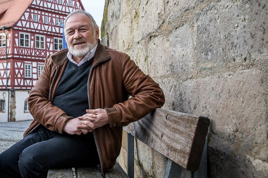 Angenehme Pausen und tolle Ausblicke Im Gemeinderat haben Ulrich Schielke (Foto) und Klaus Böhle jetzt die Idee der Bürgerbänke vorgestellt und sind bei den Stadträten durch die Bank auf große Zustimmung gestoßen.