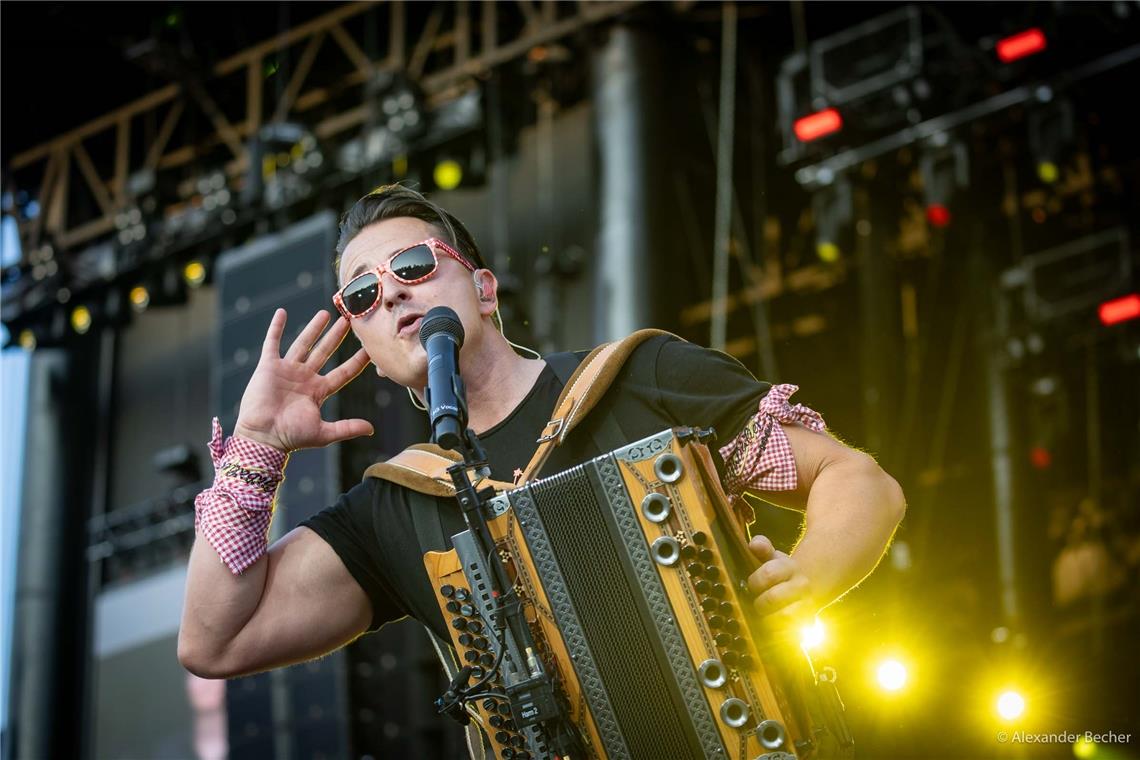 // Open Air Konzert, Andreas Gabalier in Großaspach "Dirndl-Wahnsinn-Hulapalu" a...