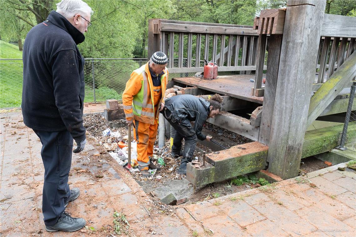 // Rückbau/Abriss des Murrstegs am 18.4.2024