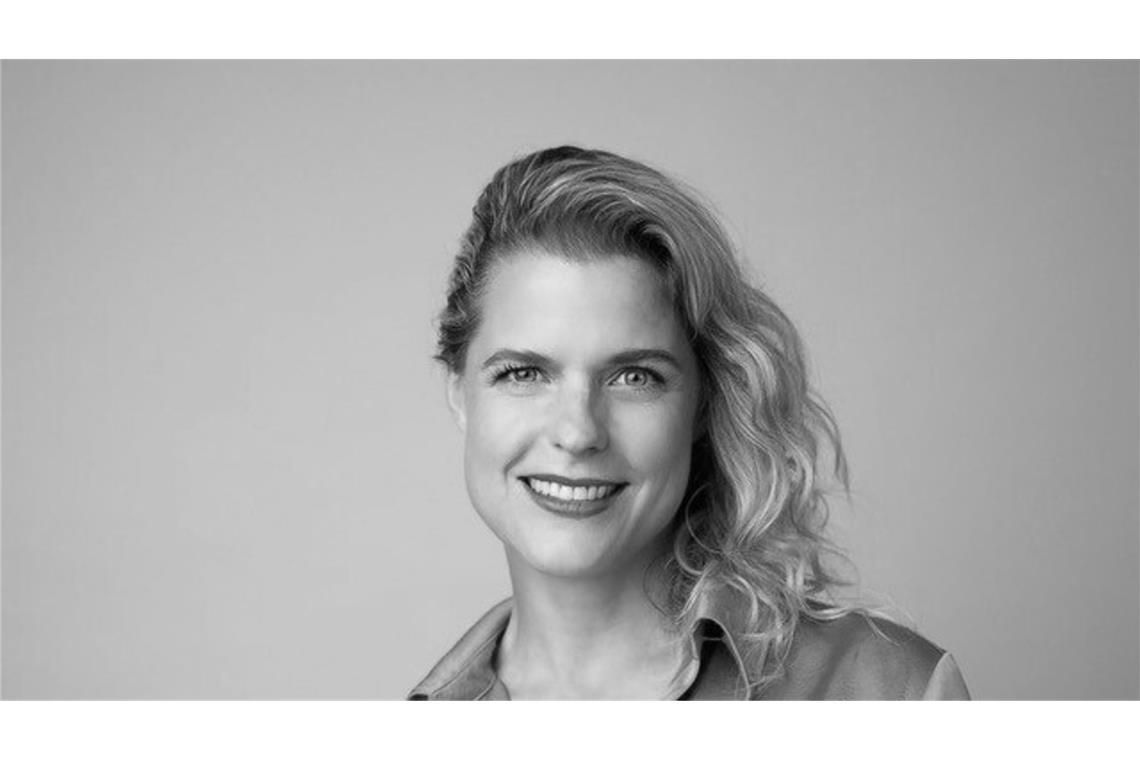 Diskussion über Stuttgarts Haus des Tourismus und das Kunstgebäude . . . Sara Dahme, Kunstvermittlerin und kulturpolitische Sprecherin der SPD Fraktion in Stuttgart sowie . . .