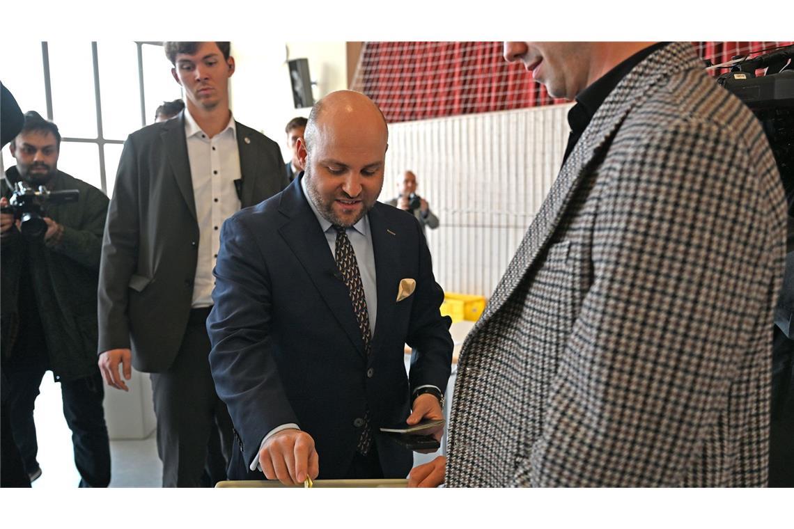 Newsblog: Cem Özdemir erklärt sich zum Wahlsieger