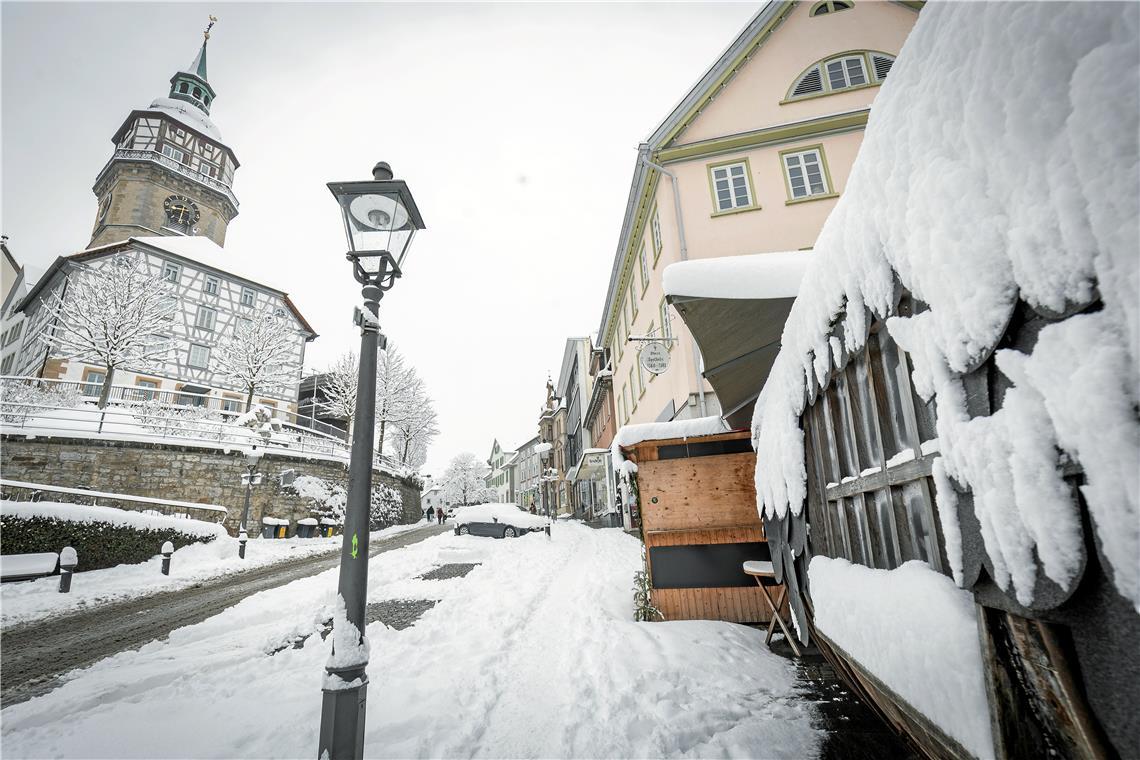 // über Nacht 20cm Neuschnee in Backnang, 26.01.2026