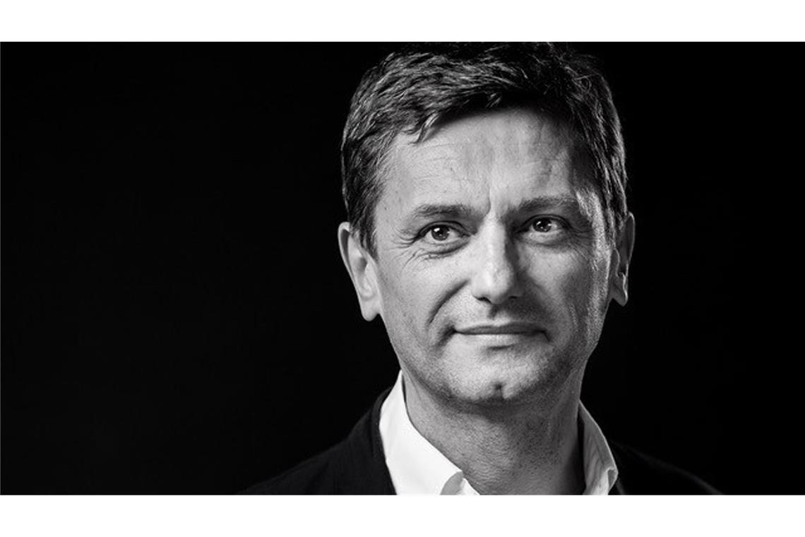 Diskussion über Stuttgarts Haus des Tourismus und das Kunstgebäude . . . Zvonko Turkali, Architekt in Frankfurt und Professor an der Universität Hannover.