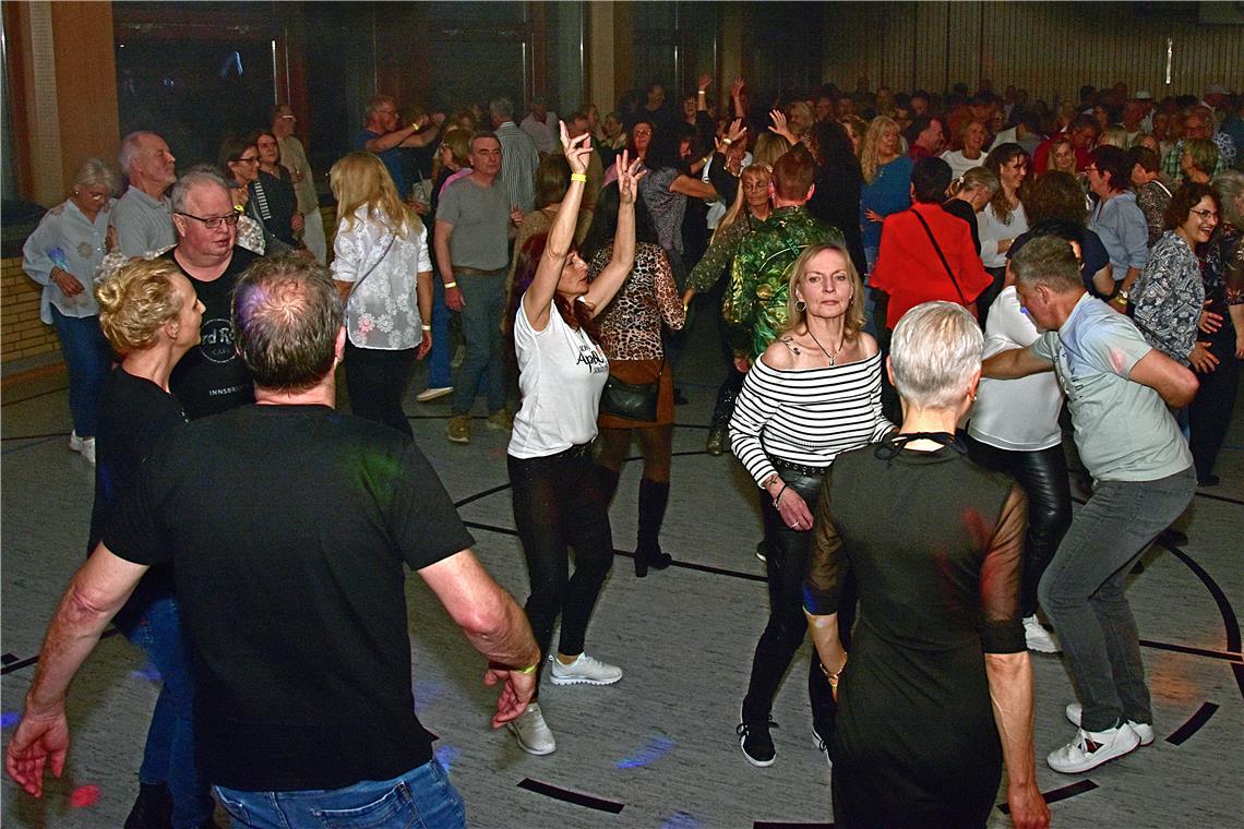 12. "Remember Alte Grube Party" des Disco Club Oberbrüden in der Gemeindehalle U...