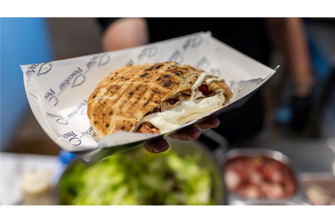 14 Euro kostet eine der gefüllten Teigtaschen.