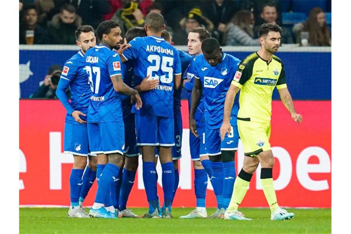 1899 Hoffenheim besiegte den SC Paderborn klar mit 3:0. Foto: Uwe Anspach/dpa