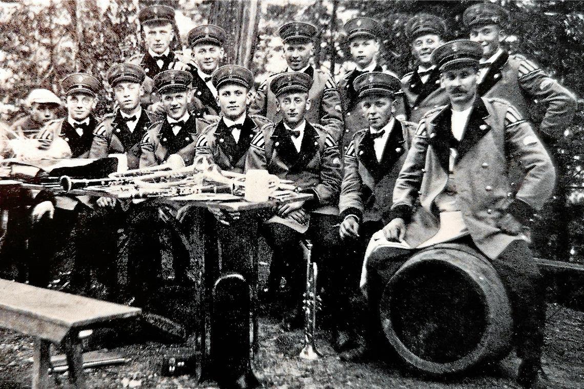 Der Musikverein Reichenberg feiert sein 100-jähriges Bestehen 1929, also nur fünf Jahre nach der Gründung des Vereins, fand das erste Buch-Eich-Fest statt. Die erfolgreiche Veranstaltung hat sich bis heute gehalten.