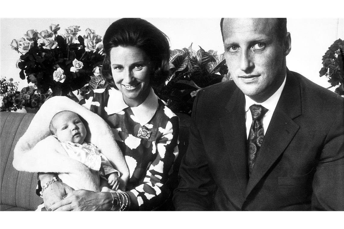 1973 kam der Sohn des Paars zur Welt, der jetzige König Haakon VIII. (Archivbild)
