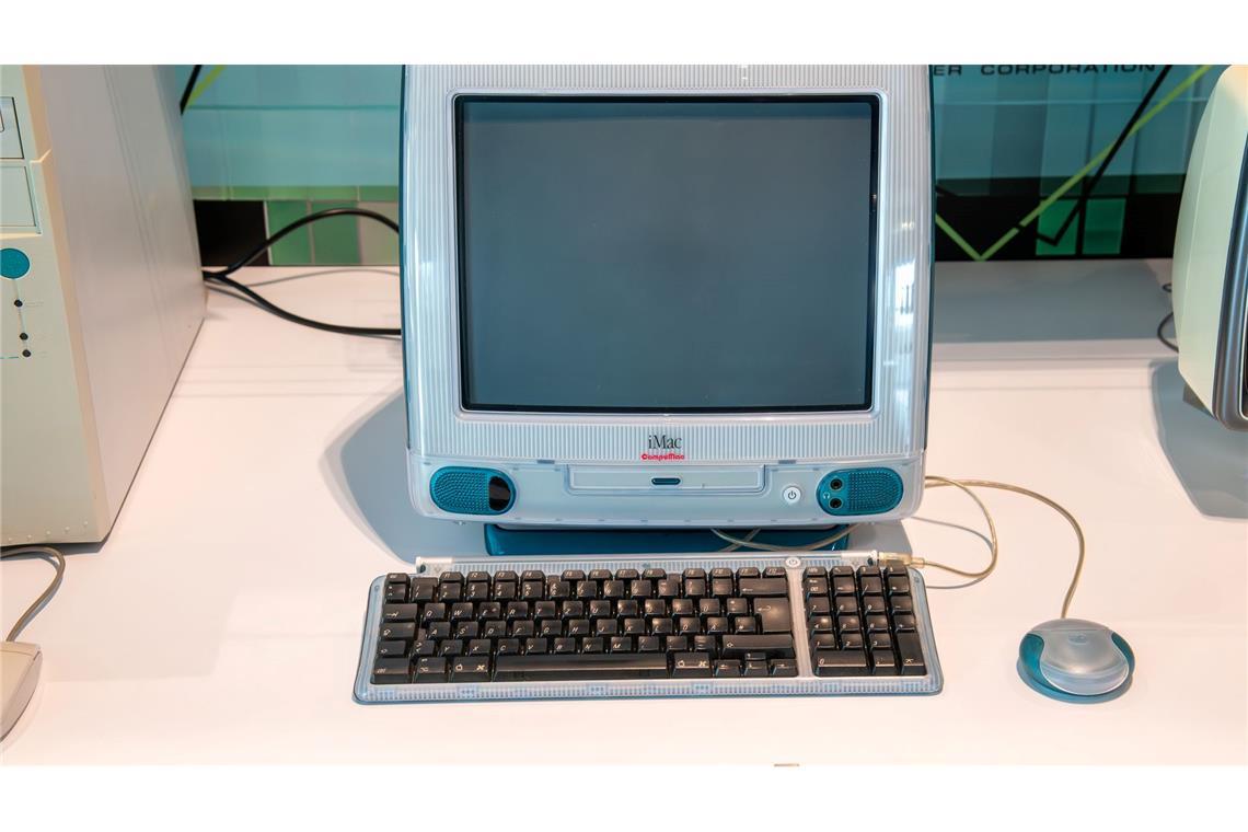 1998: Der kommerzielle Erfolg des ersten iMacs rettete Apple vor dem Konkurs.