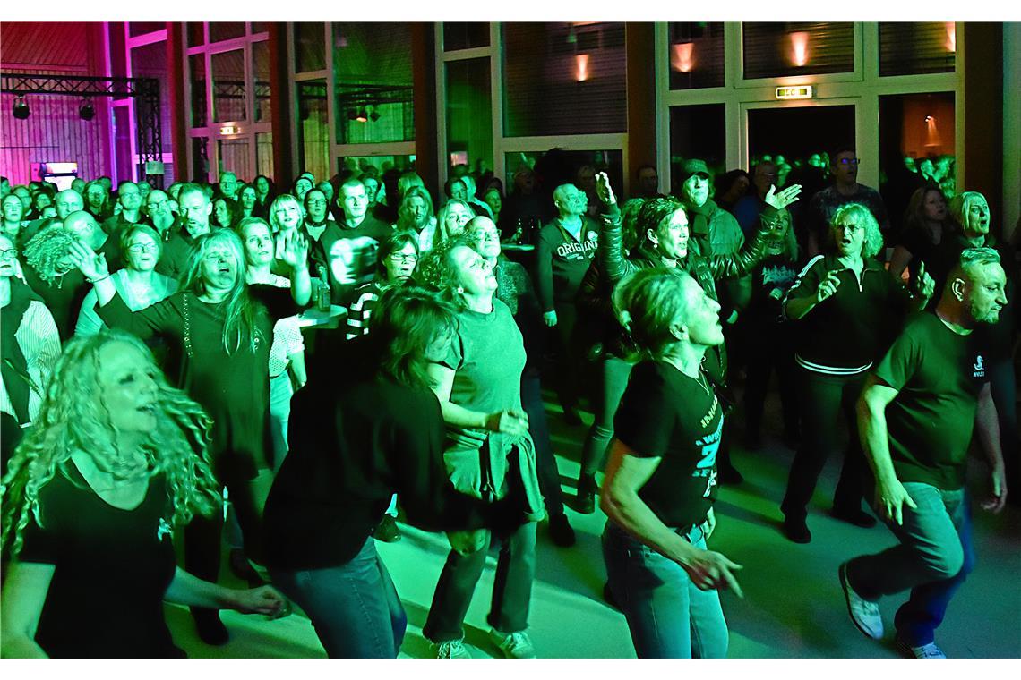 2. WINTER ROCK NIGHT in Althütte" mit den Bands JuxRock und Friendly Elf. SK