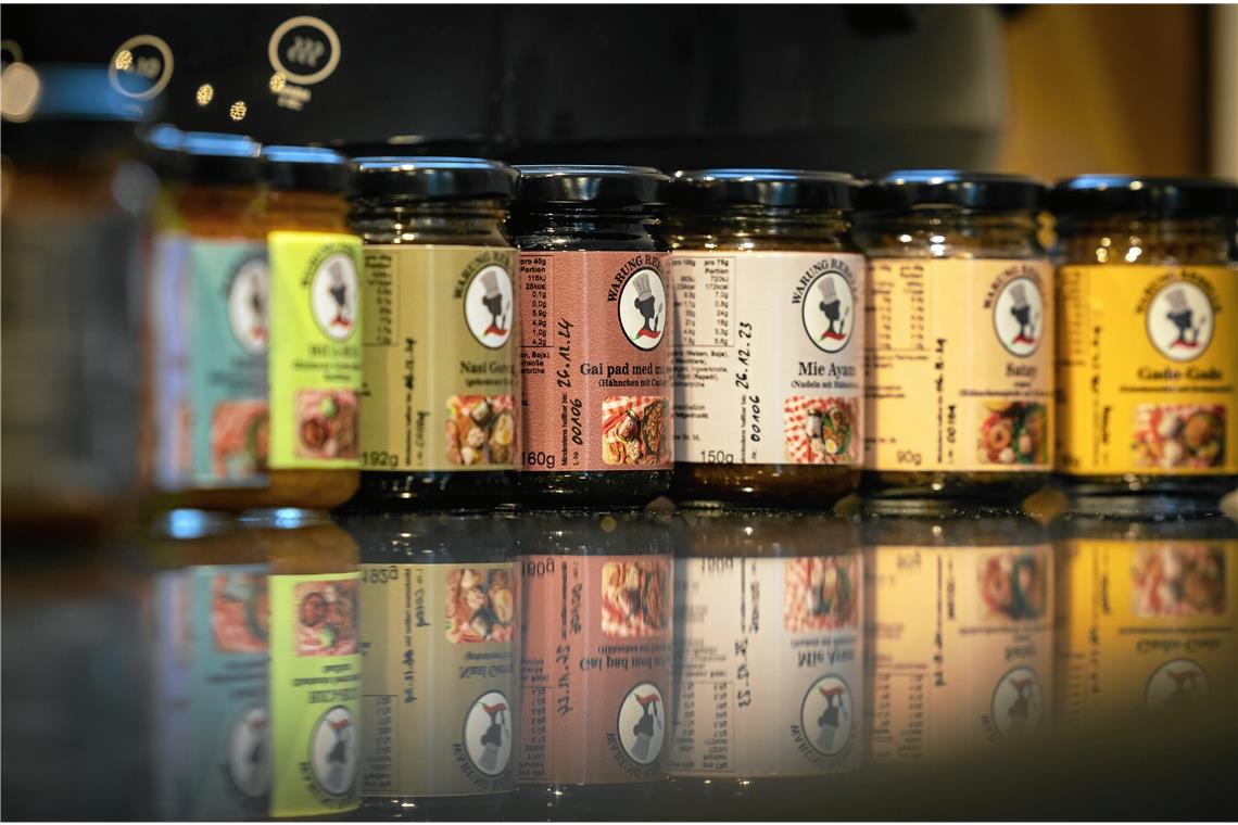 Der Geschmack Indonesiens im Glas 20 verschiedene Produkte werden derzeit angeboten.