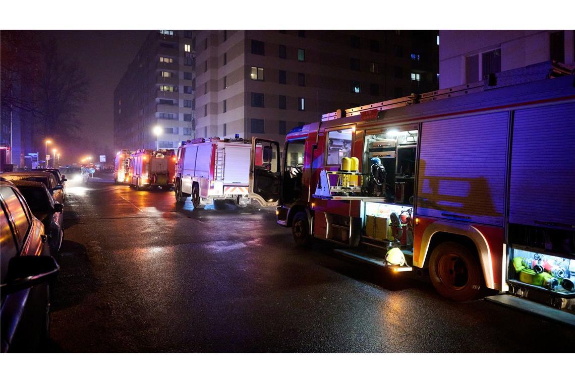 20 Wohnung sind laut Feuerwehr derzeit unbewohnbar.