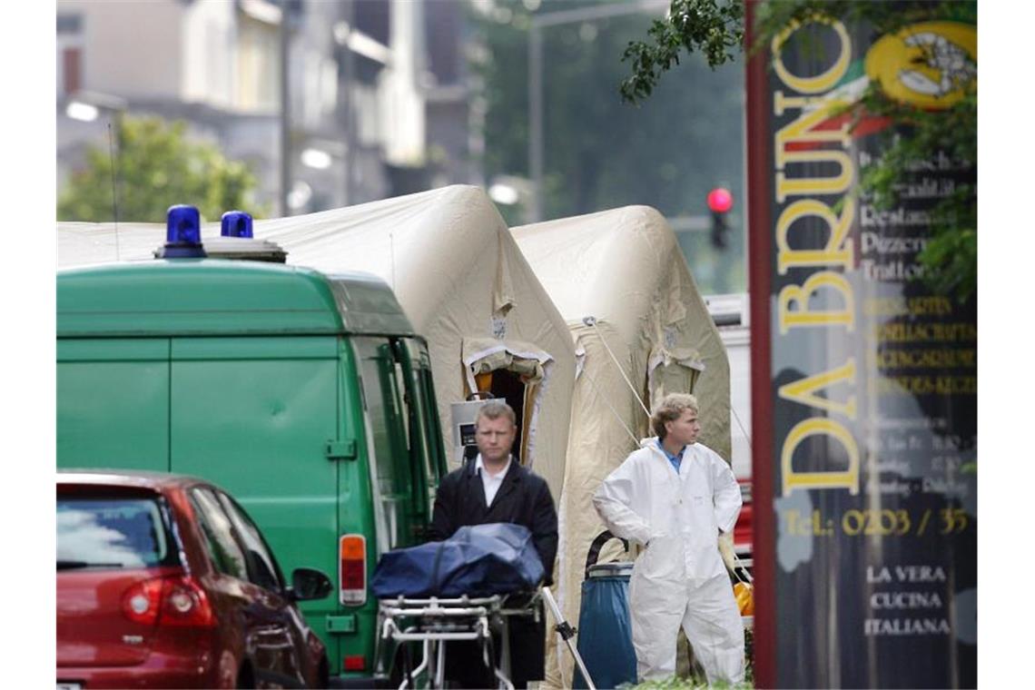 2007 wurden in Duisburg sechs Menschen vor einer Pizzeria erschossen. Foto: Oliver Berg/dpa