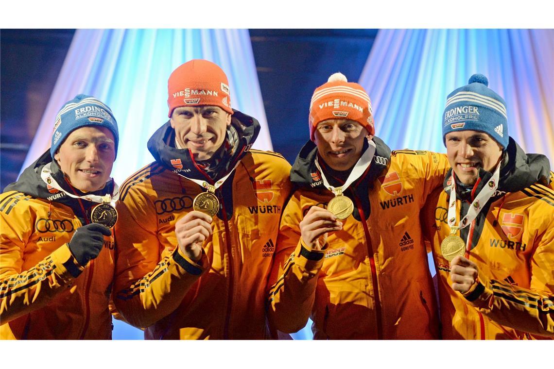 "Unfassbar wichtig": Deutsche Sehnsucht nach Staffel-Gold 2015 holten Erik Lesser (links) mit Arnd Peiffer, Daniel Böhm und Simon Schempp das bislang letzte WM-Gold für die deutsche Männer-Staffel.