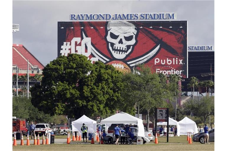 22.000 Menschen soll beim Super Bowl in Tampa live dabei sein. Foto: Chris O'meara/AP/dpa