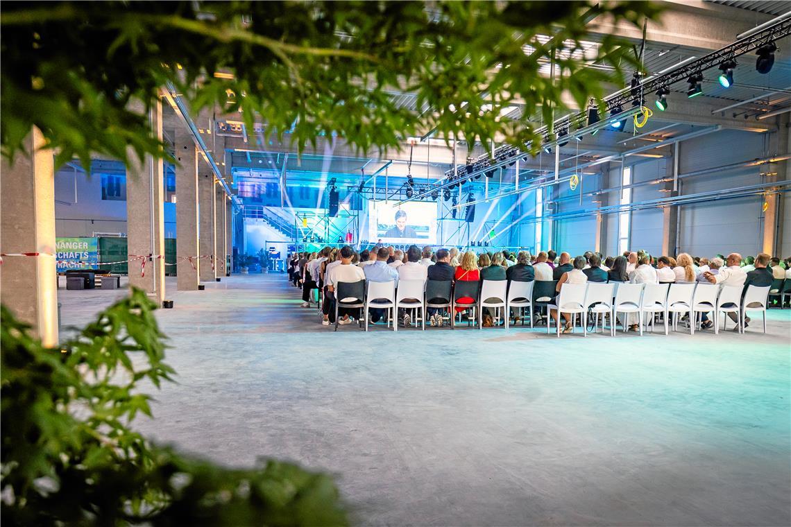 23. Backnanger Wirtschaftsgespräche bei  d&b Audiotechnik in den Lerchenäckern.