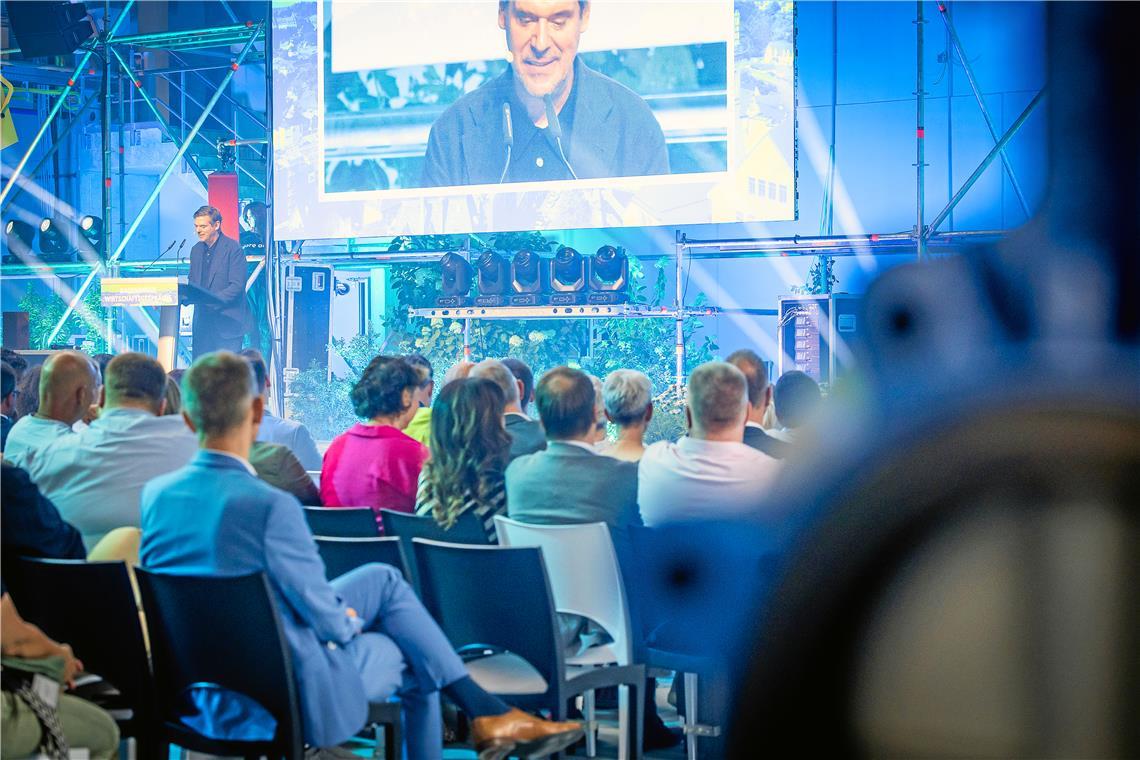 23. Backnanger Wirtschaftsgespräche bei  d&b Audiotechnik in den Lerchenäckern.
