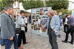 25 Jahre Arbeitsgemeinschaft christlicher Kirchen in Bildern dargestellt. Foto: J. Fiedler