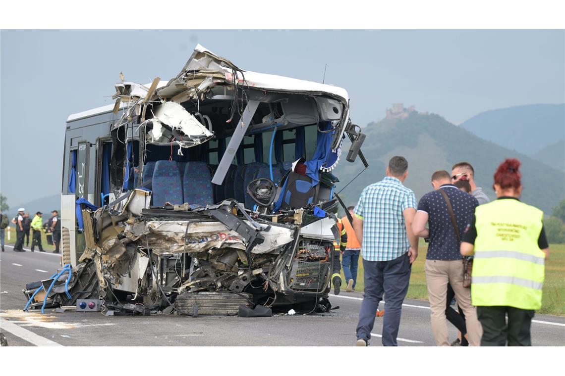 28 Menschen sind bei dem Unfall verletzt worden.