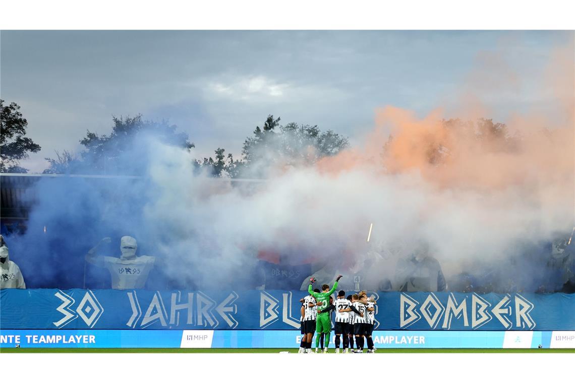 30 Jahre Blaue Bomber.