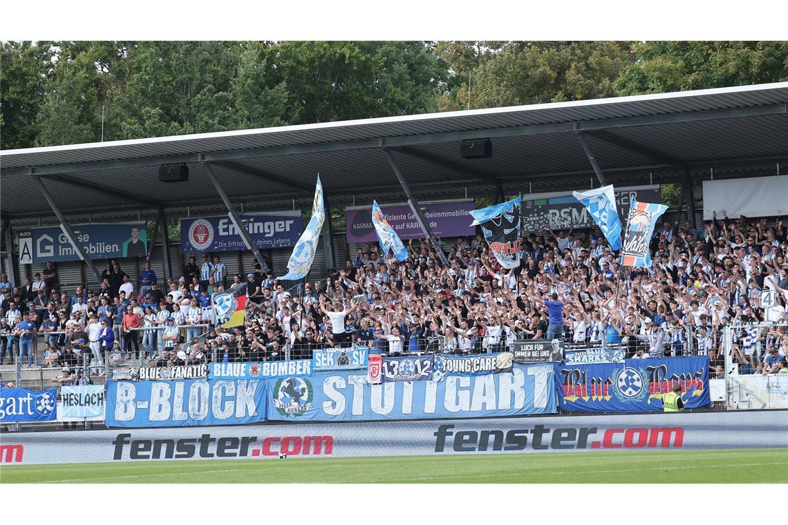 Traumtore und Emotionen – das sind die Bilder vom höchsten Saisonsieg 3850 Zuschauer kamen ins Gazi-Stadion.