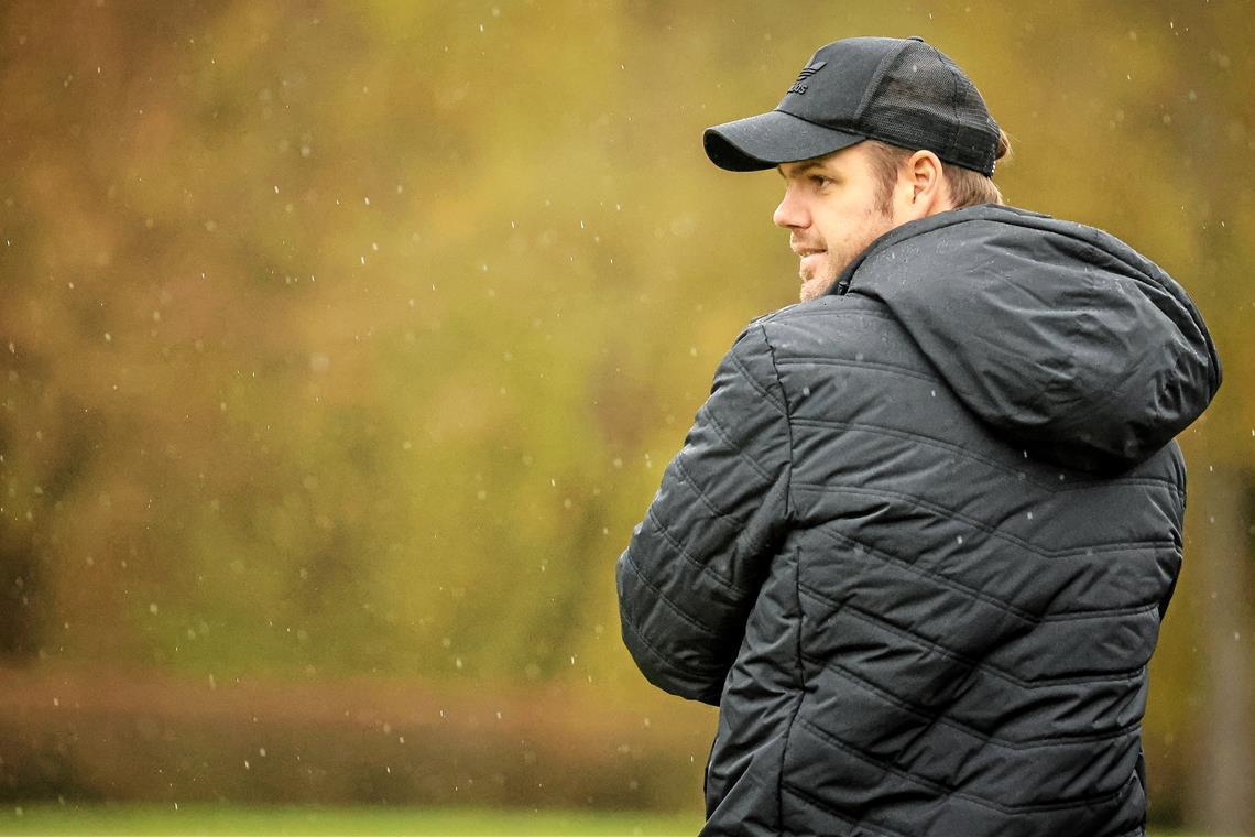 Der zähe Ausklang zwingt die TSG Backnang zum Blick nach hinten „40 Punkte plus x, und das so schnell wie möglich“: TSG-Trainer Mario Klotz hat klare Vorstellungen davon, wie es nach der Winterpause weitergehen soll. Foto: Alexander Becher