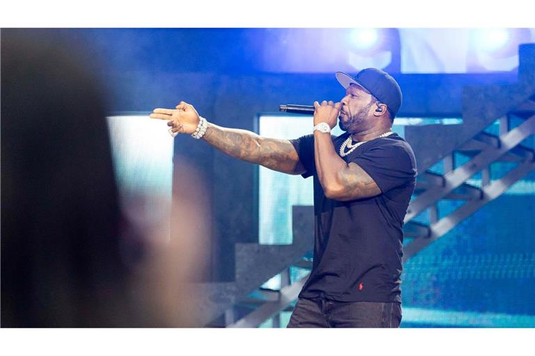 50 Cent, der mit bürgerlichem Namen Curtis Jackson heißt, gilt als einer der erfolgreichsten Rapper der Welt und spielte auch schon in mehreren Filmen mit.