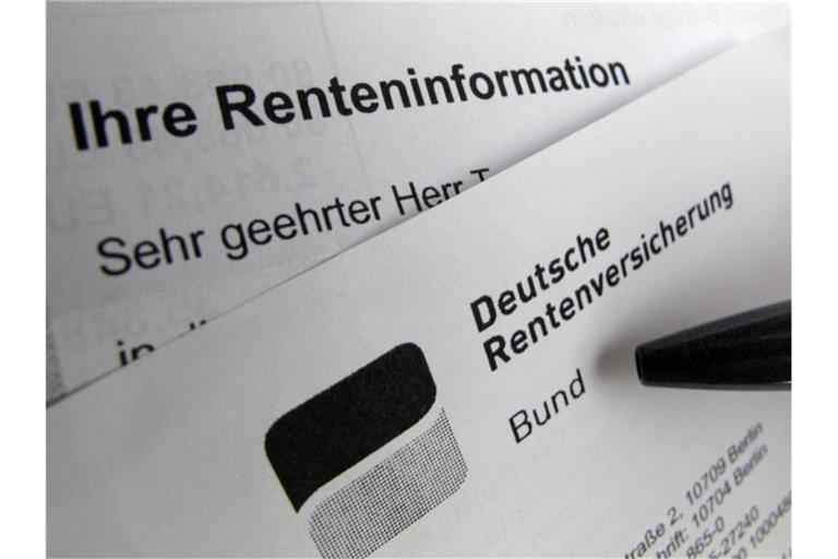 51,4 Prozent der Altersrenten betrugen im vergangenen Jahr weniger als 900 Euro. Foto: Franz-Peter Tschauner