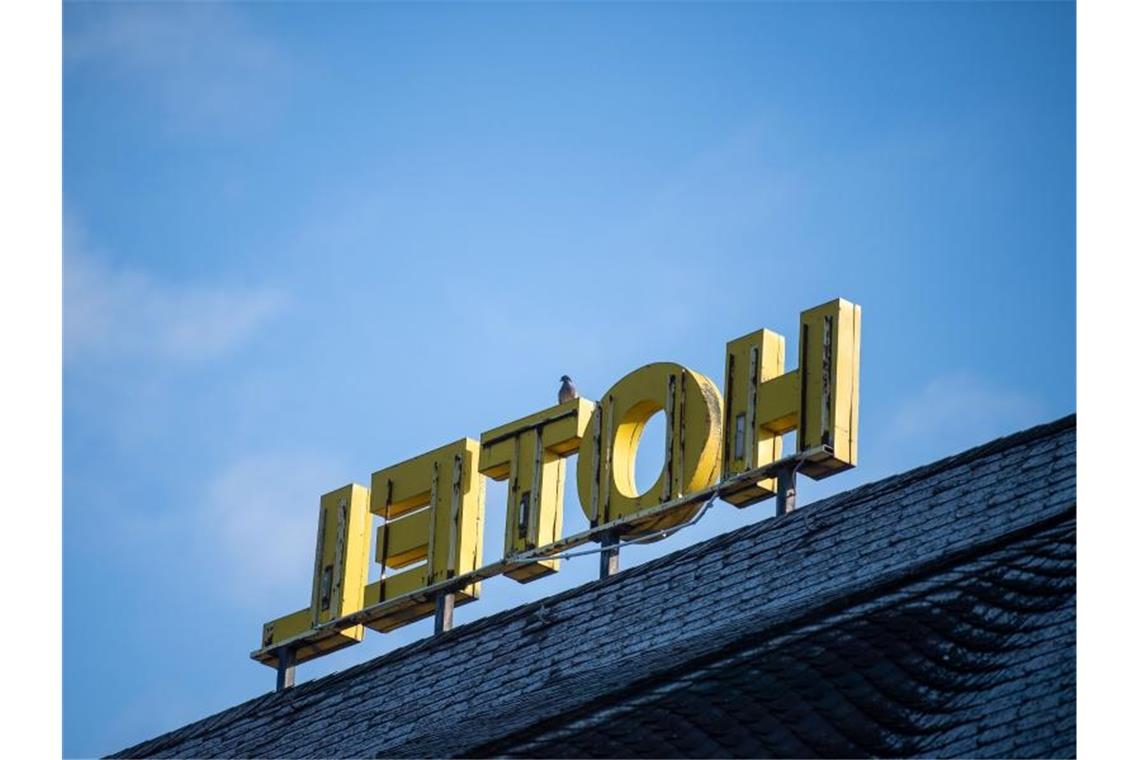 Investoren bauen trotz fehlender Gäste Hotels 75 geplante Hotelprojekte wurden seit Ausbruch des Coronavirus abgesagt, 64 weitere liegen auf Eis. Foto: Lino Mirgeler/dpa