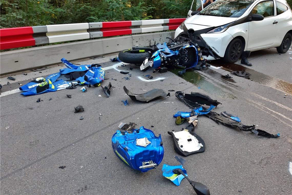 Motorradfahrer bei Unfall schwer verletzt