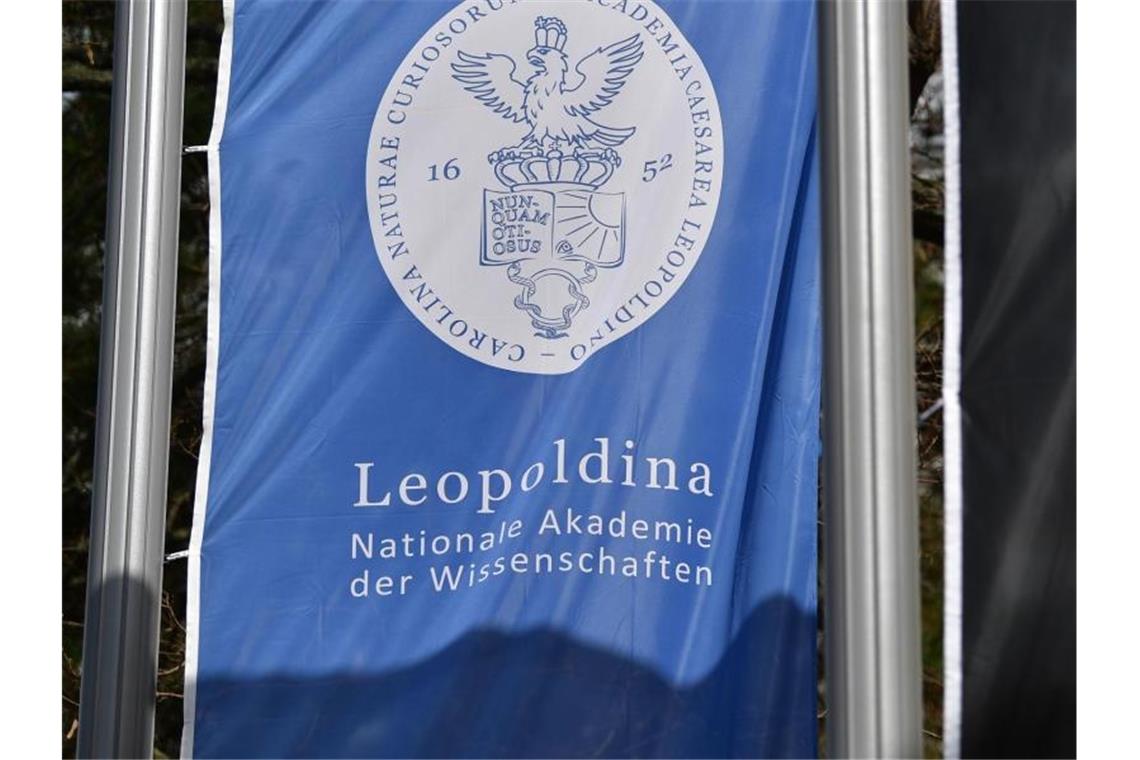 Ab dem 24. Dezember bis mindestens zum 10. Januar 2021 sollte laut Leobpoldina in ganz Deutschland das öffentliche Leben weitgehend ruhen und ein harter Lockdown gelten. Foto: Hendrik Schmidt/dpa-Zentralbild/dpa