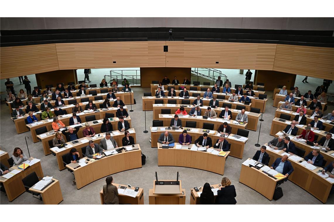 Ab Juli bekommen die Parlamentarier in Baden-Württemberg mehr Geld.