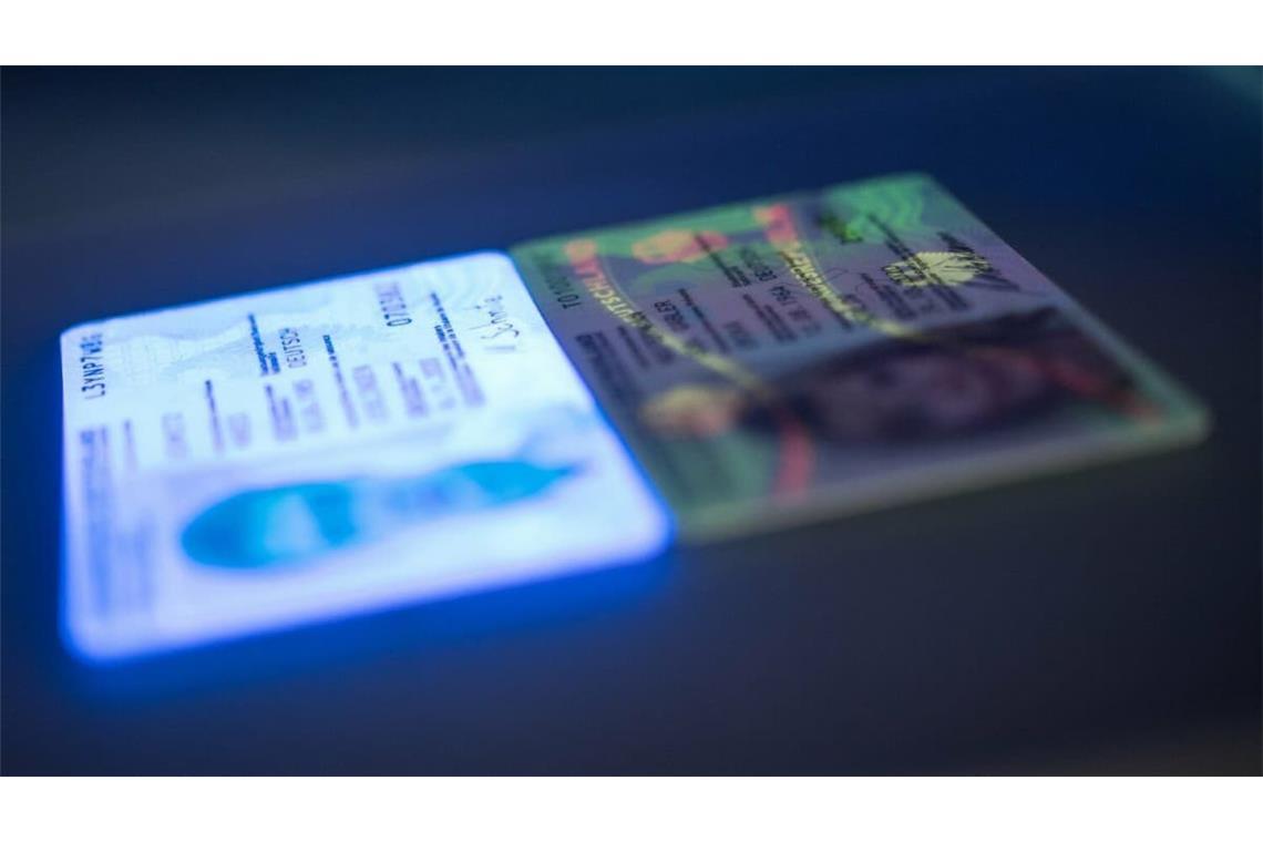 Ab kommendem Jahr soll man sich per App auch digital ausweisen können.