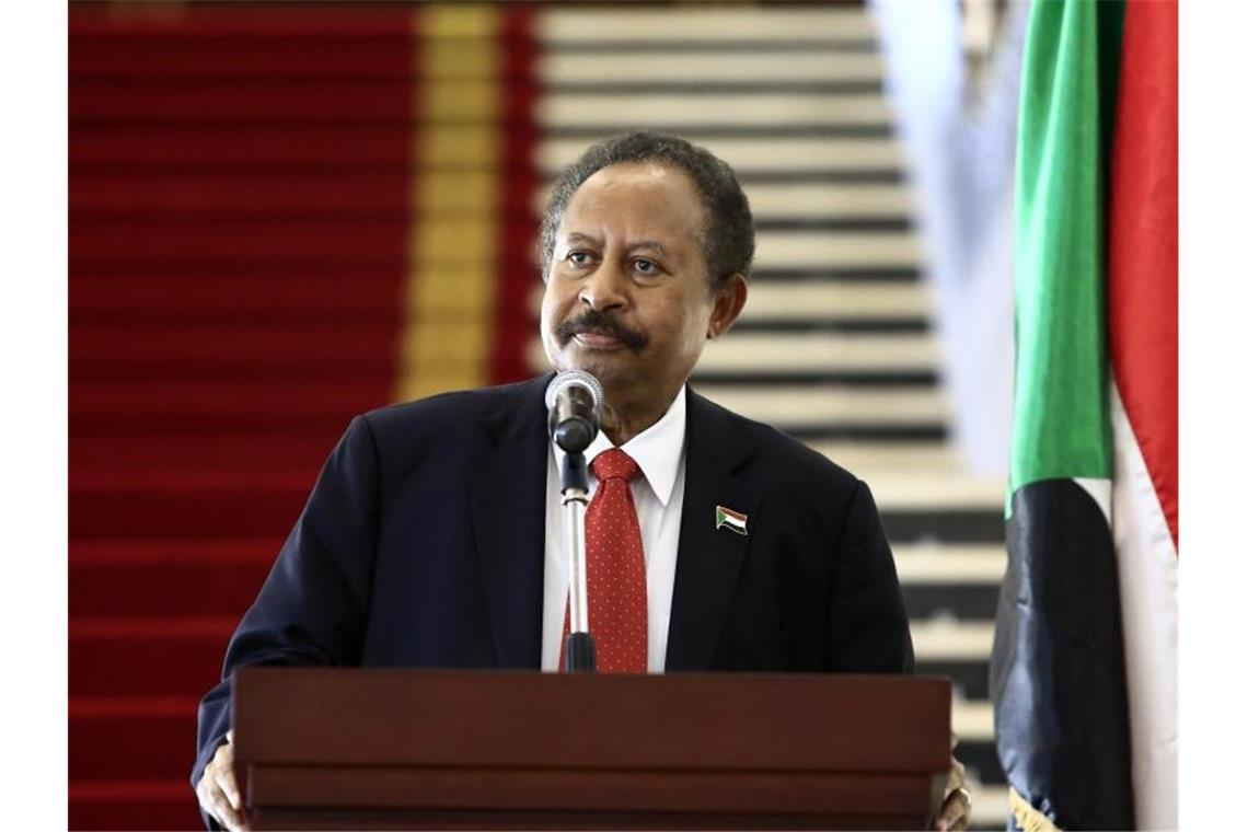 Sudans Putschisten geben nach: Premier wieder im Amt Abdalla Hamdok darf ein Kabinett mit zivilen Vertretern bilden. Foto: Mohamed Khidir/XinHua/dpa