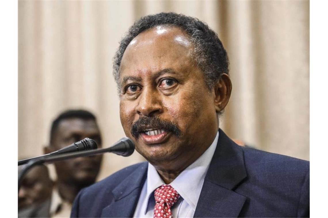 Putsch im Sudan: Widerstand gegen den neuen starken Mann Abdullah Hamduk (im Bild) stand vor seiner gewaltsamen Entmachtung gemeinsam mit dem ranghöchsten Militär im Sudan, General Abdel Fattah al-Burhan, an der Spitze des Staates. Foto: Uncredited/AP/dpa
