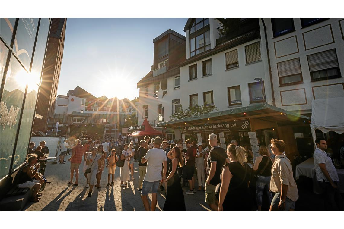 Abendstimmung am Obstmarkt.