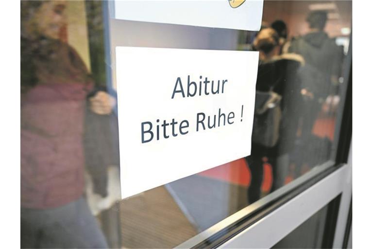 Abiturprüfung. Foto: Felix Kästle/Archivbild