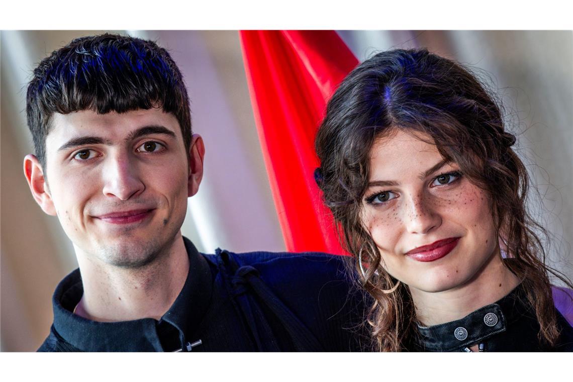 Deutschlands ESC-Hoffnung Abor zeigt Reue Abor (links) und Tynna