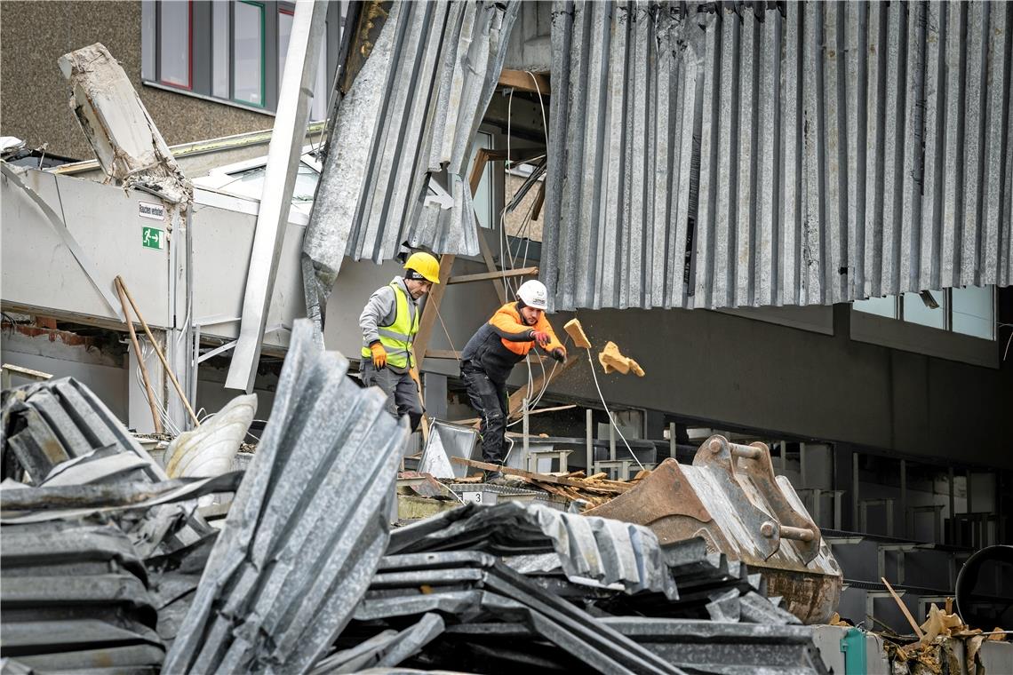 Abrissarbeiten an der Karl-Euerle-Halle in Backnang