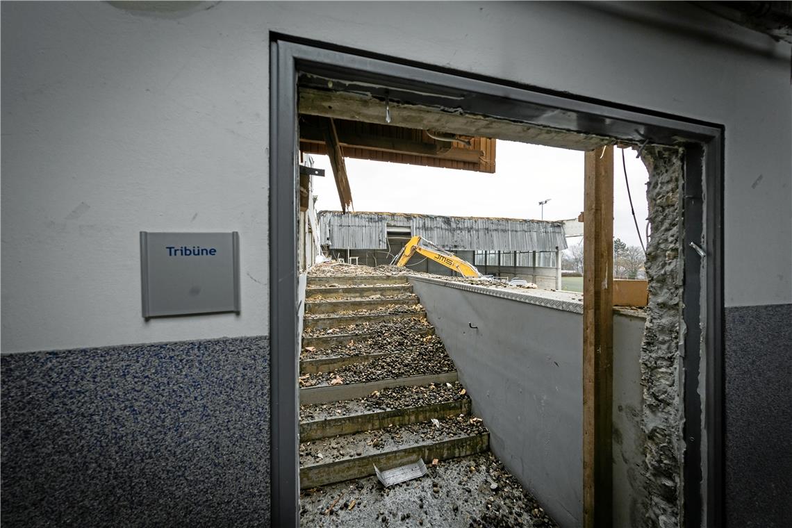 Abrissarbeiten an der Karl-Euerle-Halle in Backnang