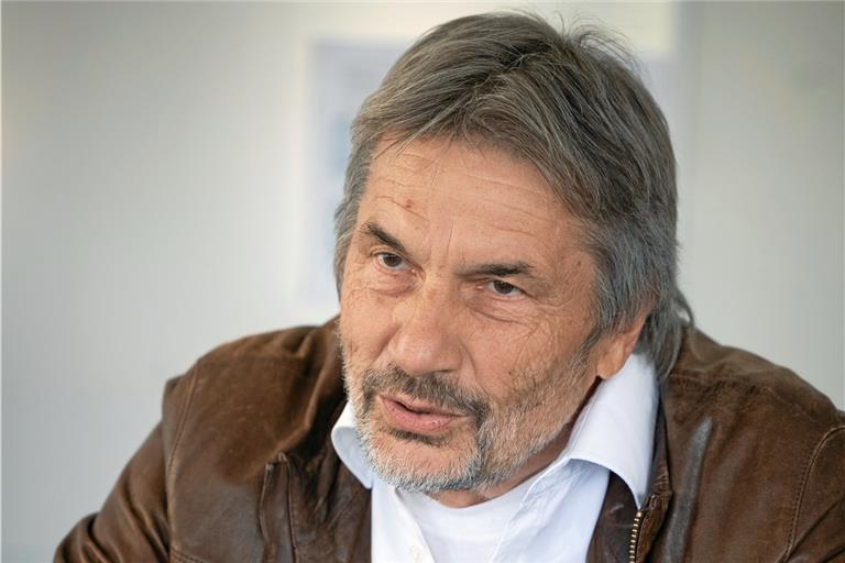 Abschied mit Wehmut: „Seinen Hut in den Ring zu werfen fällt leichter, als seinen Hut zu nehmen“, sagt der scheidende SPD-Kreisvorsitzende Jürgen Hestler. Foto: Alexander Becher