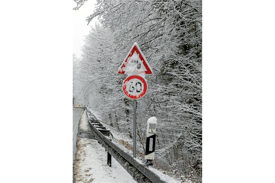 Achtung in der Blockhauskurve zwischen Sulzbach und Großerlach.