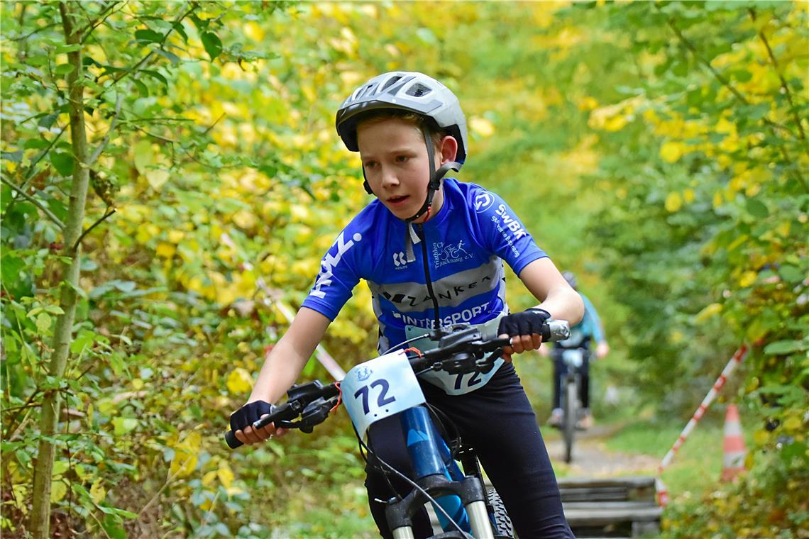 Adan Fallert (72, TC Backnang). Kinder Crossduathlon Backnang 2025 rund um das W...