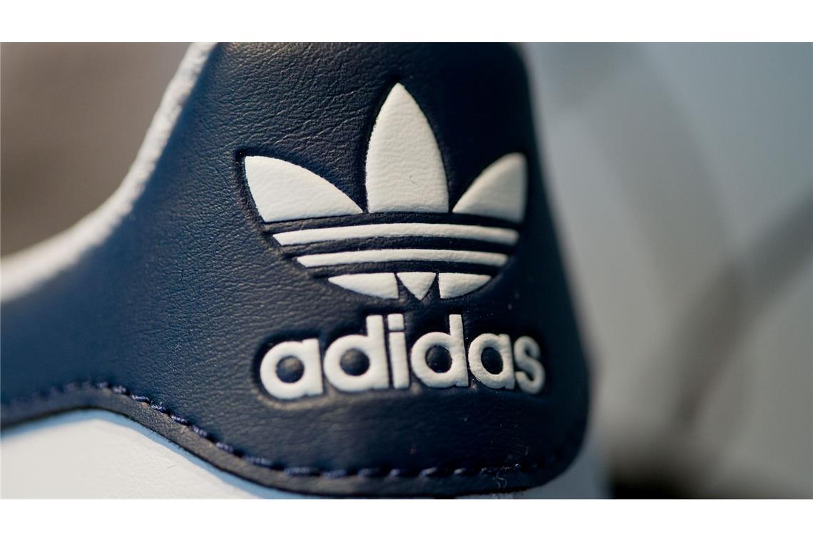 Adidas verlässt Tarifbindung - Kritik der Gewerkschaft Adidas verlässt die Tarifbindung (Symbolbild).